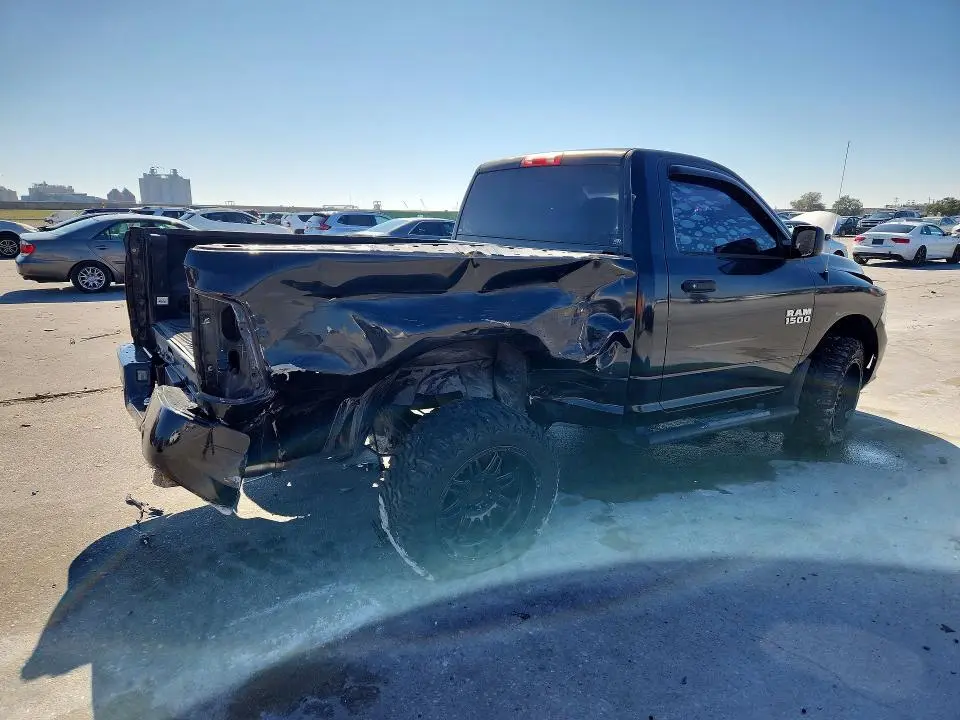 2016 RAM 1500 ST  