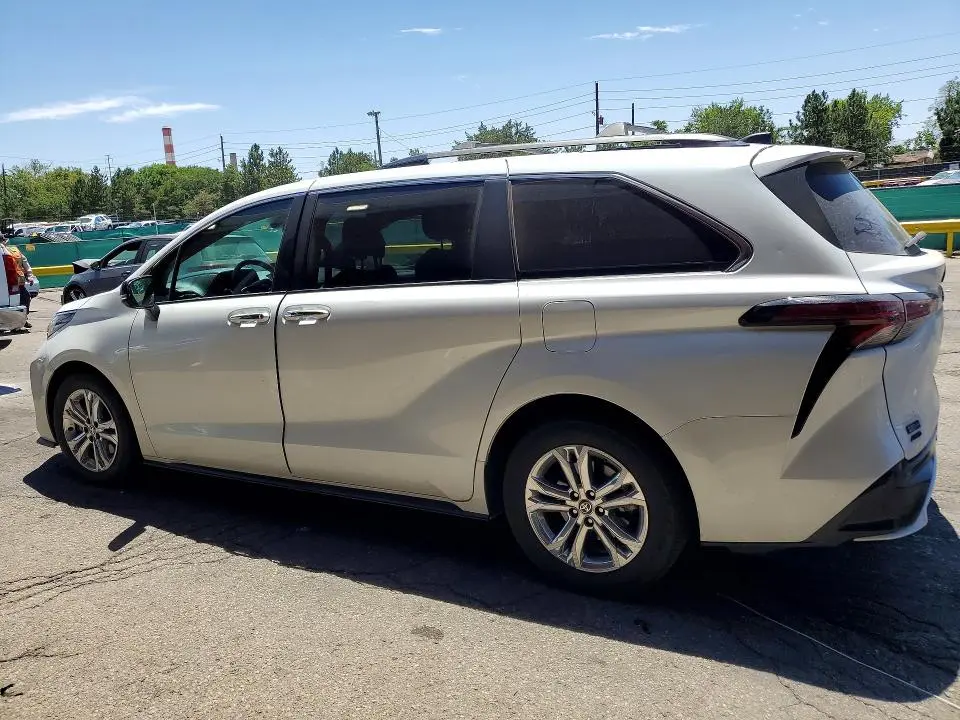 2023 TOYOTA SIENNA 25TH ANNIVERSARY EDITION  