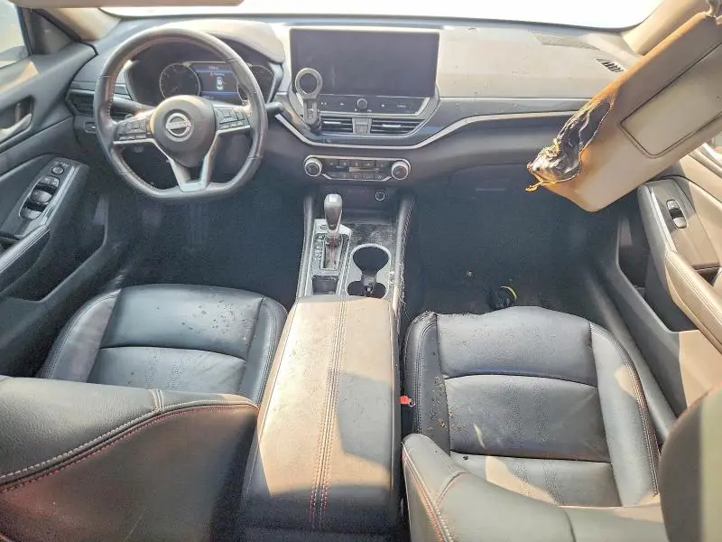 2024 NISSAN ALTIMA SR  