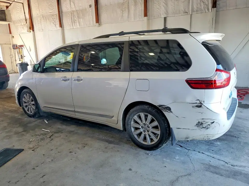 2015 TOYOTA SIENNA XLE PREMIUM 7-PASSENGER  