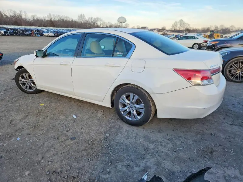 2011 HONDA ACCORD SE  