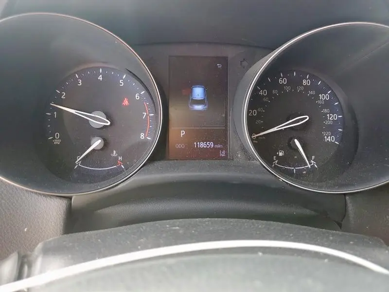 2020 TOYOTA C-HR XLE