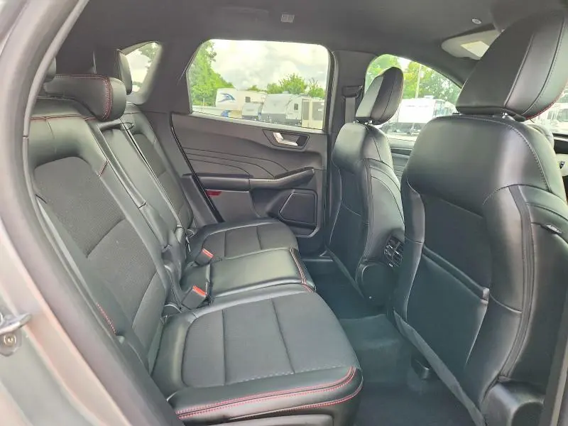 2023 FORD ESCAPE ST LINE  