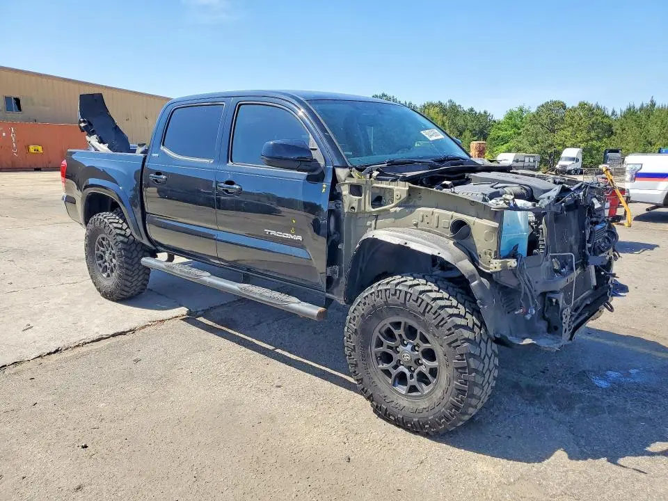 2017 TOYOTA TACOMA SR5 V6  