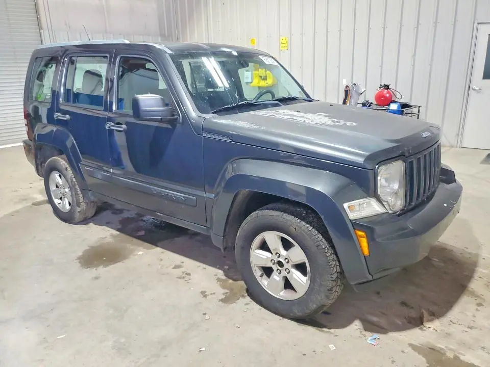 2011 JEEP LIBERTY SPORT  