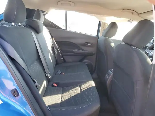 2024 NISSAN KICKS SV  