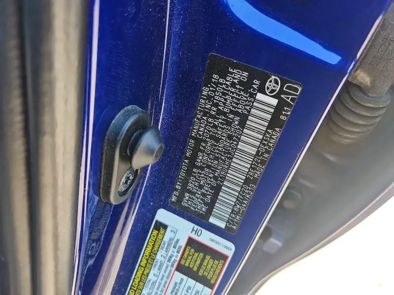 2018 TOYOTA COROLLA SE  