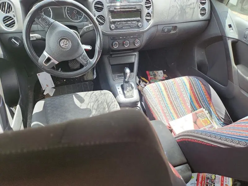 2013 VOLKSWAGEN TIGUAN S  
