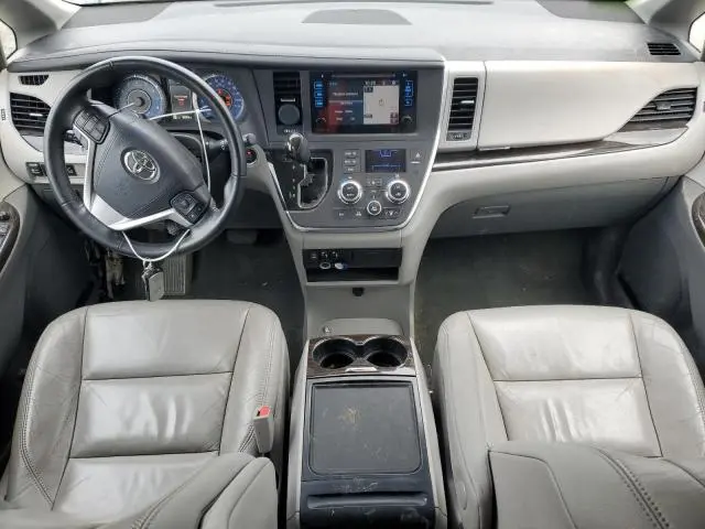2015 TOYOTA SIENNA XLE  