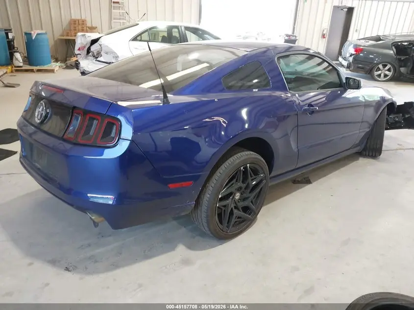 2014 FORD MUSTANG V6
