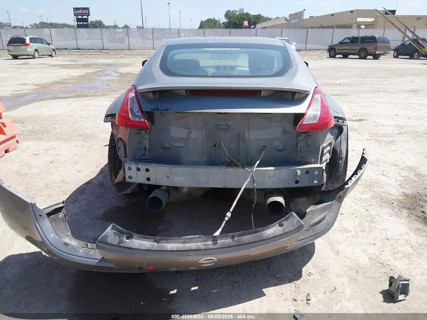 2010 NISSAN 370Z  