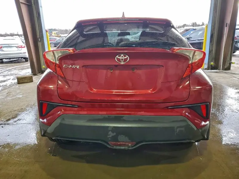 2018 TOYOTA C-HR XLE  