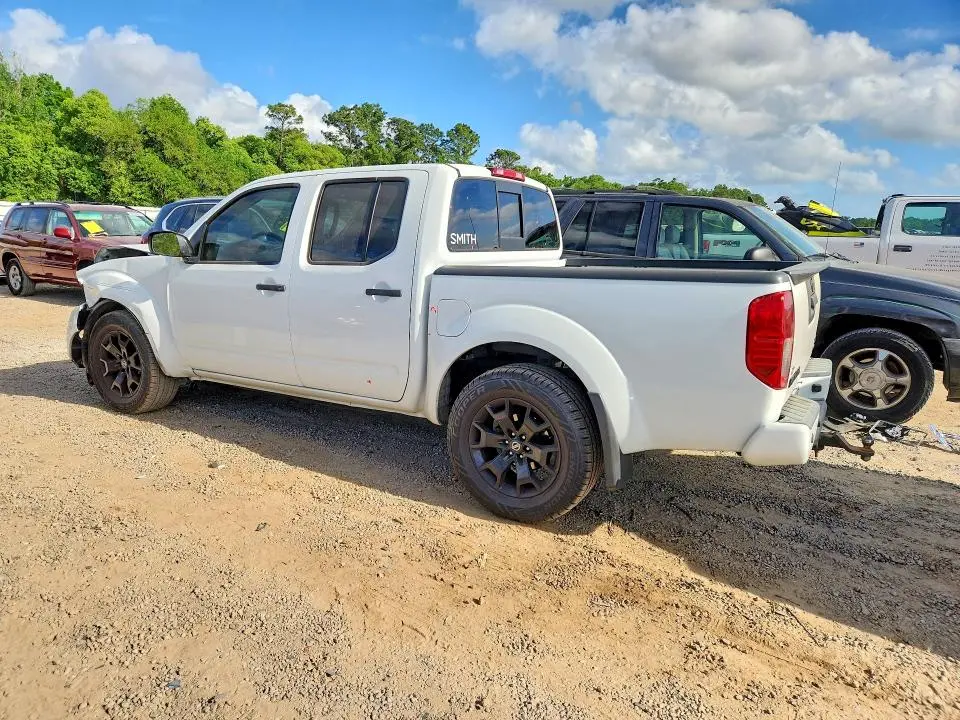 2021 NISSAN FRONTIER SV  