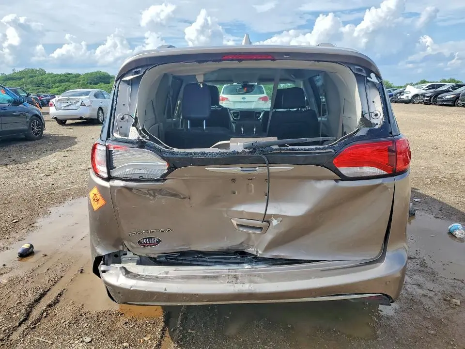 2017 CHRYSLER PACIFICA TOURING L PLUS  