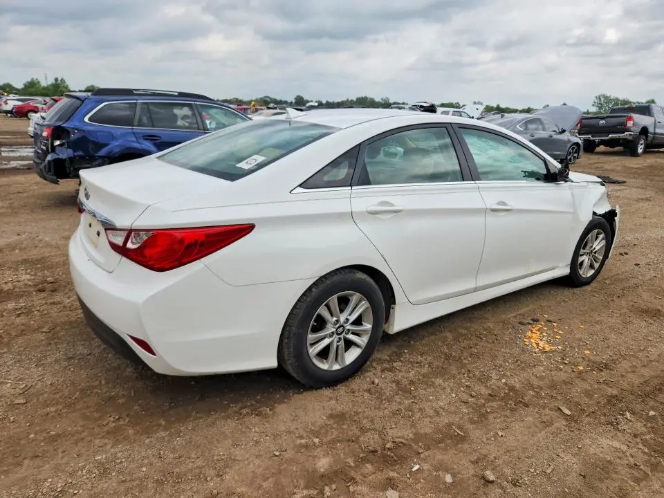 2014 HYUNDAI SONATA GLS  