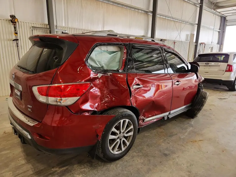 2015 NISSAN PATHFINDER SL  