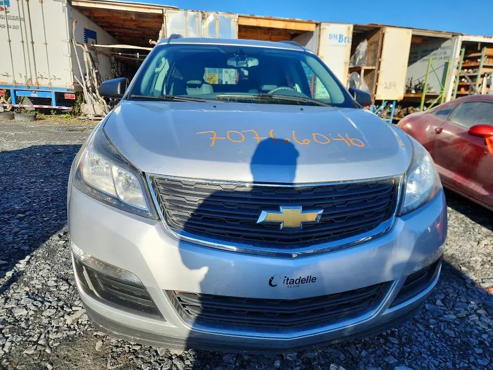 2016 CHEVROLET TRAVERSE LS  