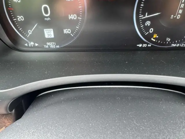 2016 VOLVO XC90 T6  