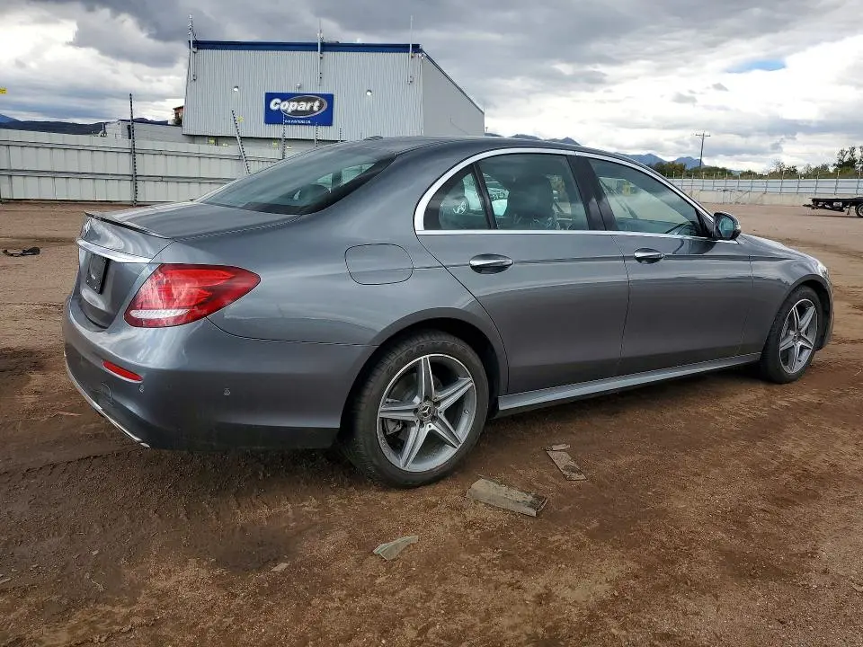 2019 MERCEDES-BENZ E 300  