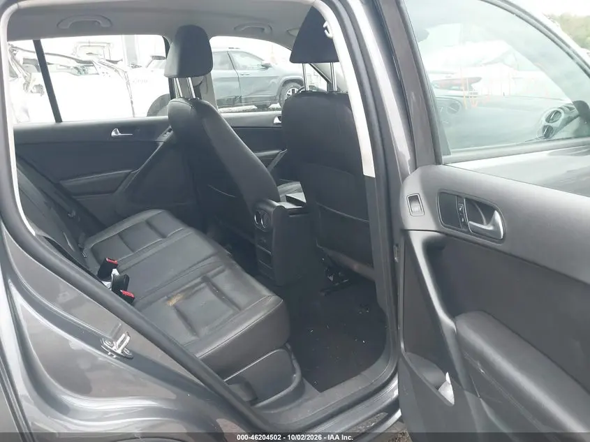 2016 VOLKSWAGEN TIGUAN S