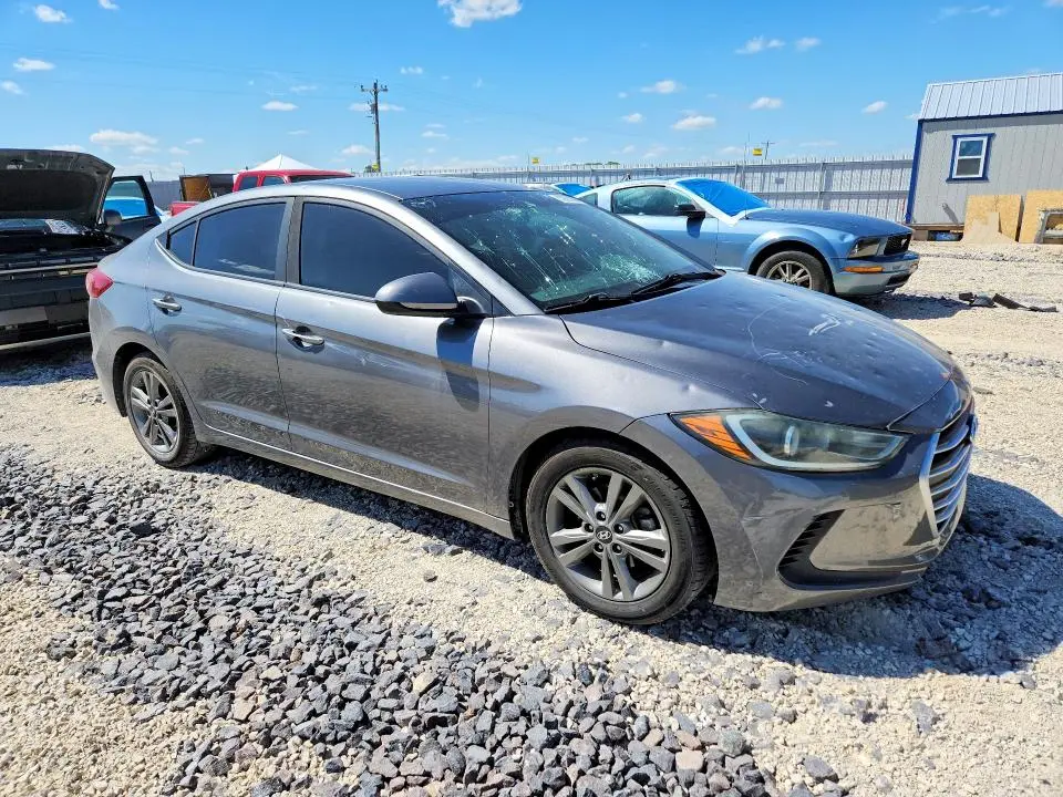2018 HYUNDAI ELANTRA SEL  