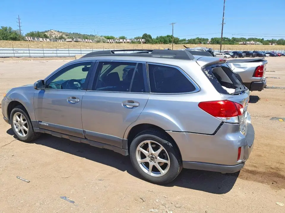 2011 SUBARU OUTBACK 2.5I PREMIUM  