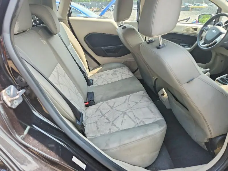 2012 FORD FIESTA SE  