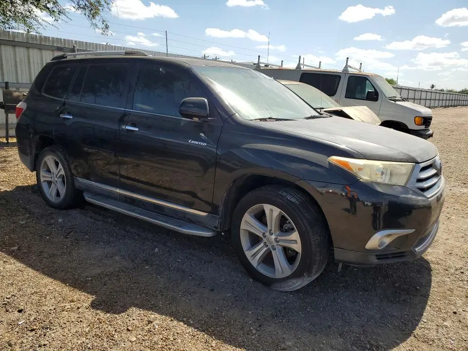 2013 TOYOTA HIGHLANDER LIMITED  