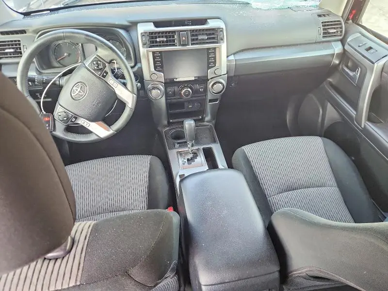 2024 TOYOTA 4RUNNER SR5  