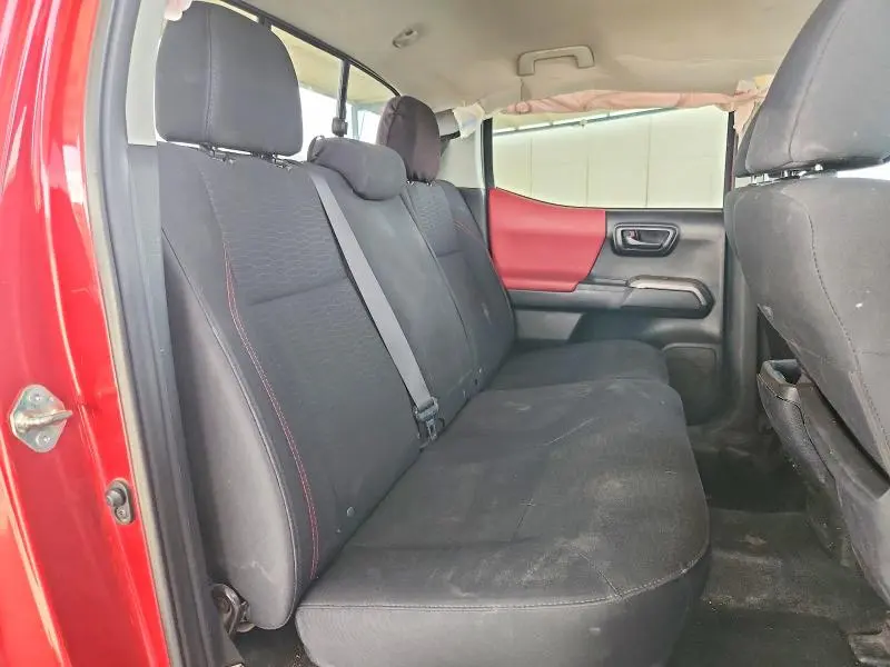2017 TOYOTA TACOMA SR5 V6  