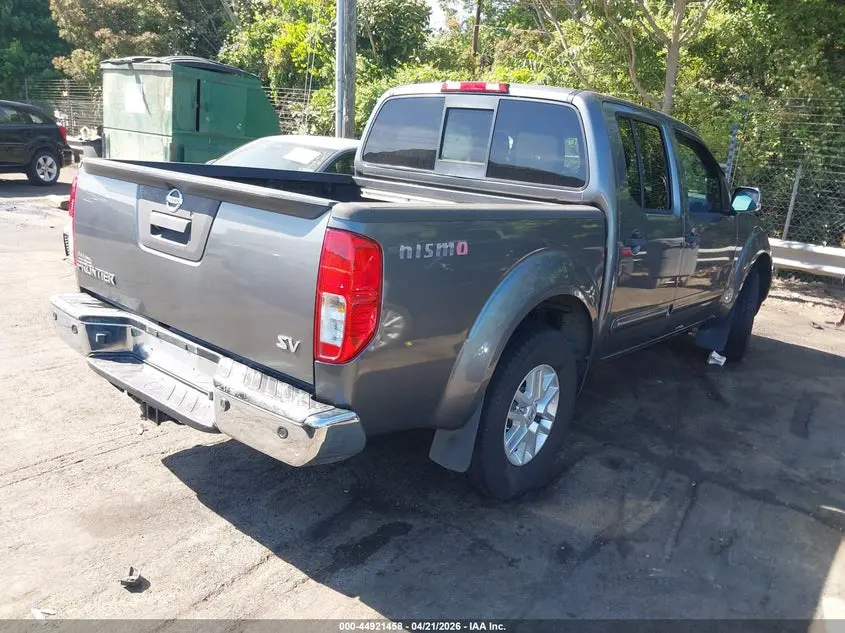 2016 NISSAN FRONTIER SV