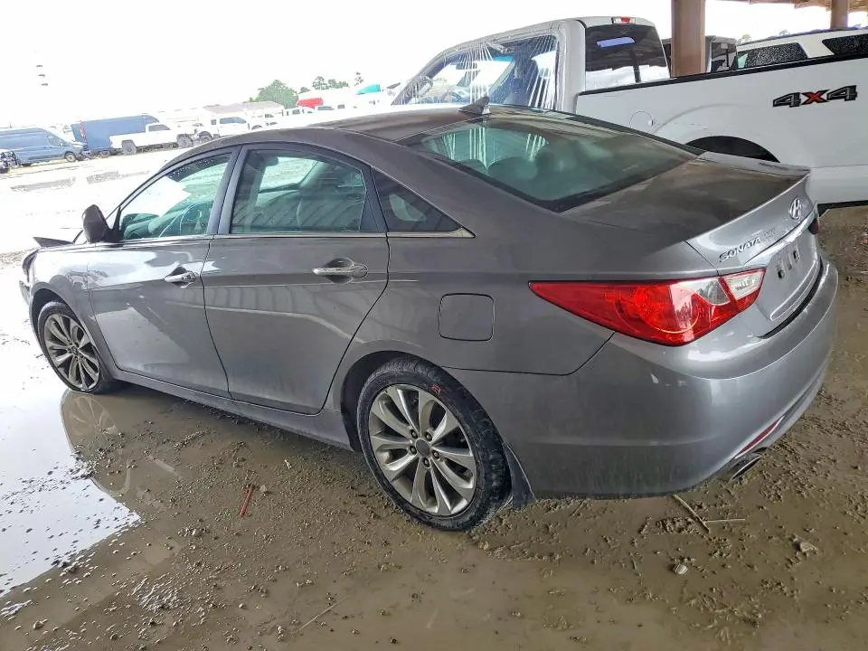 2011 HYUNDAI SONATA SE  