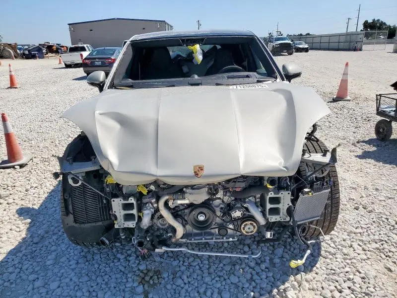 2025 PORSCHE CAYENNE GTS COUPE  