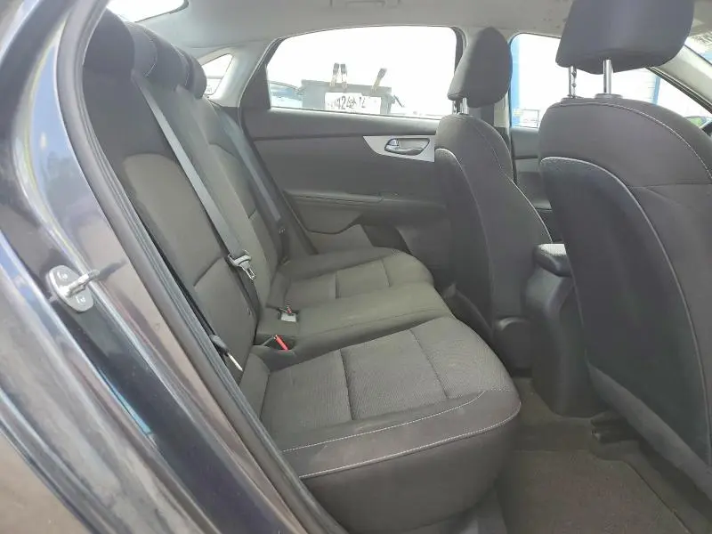 2024 KIA FORTE LX  