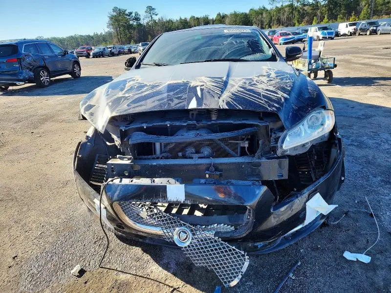 2012 JAGUAR XJ   