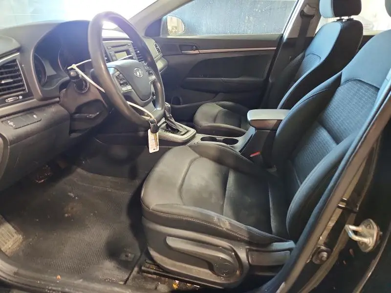 2018 HYUNDAI ELANTRA SE  