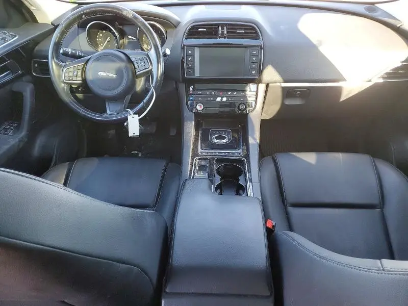 2018 JAGUAR F-PACE PREMIUM  