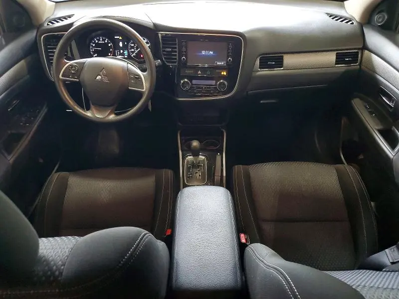 2018 MITSUBISHI OUTLANDER SE  