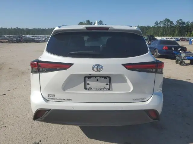 2022 TOYOTA HIGHLANDER LIMITED  