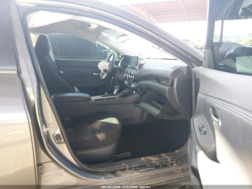 2022 NISSAN SENTRA SV XTRONIC CVT
