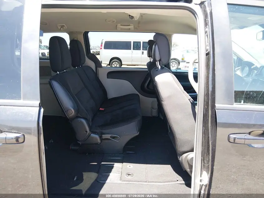 2018 DODGE GRAND CARAVAN SE