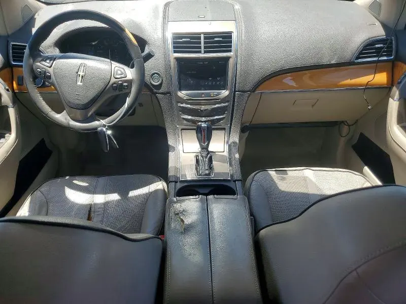 2011 LINCOLN MKX   