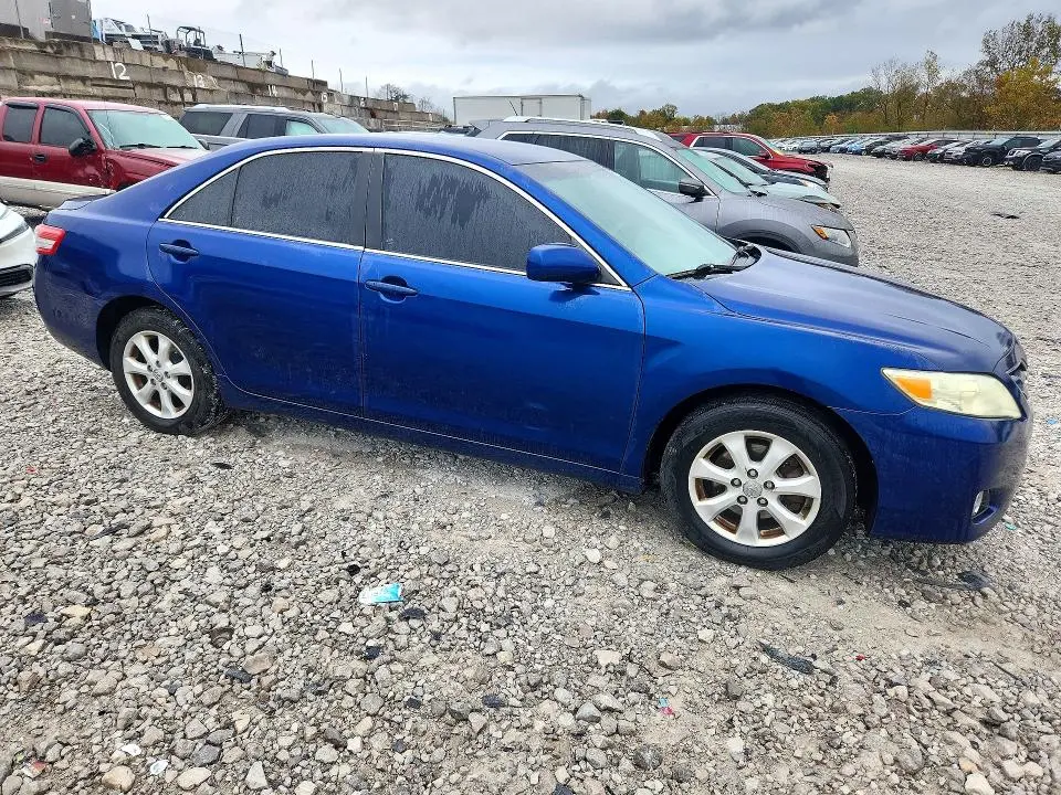 2011 TOYOTA CAMRY LE  