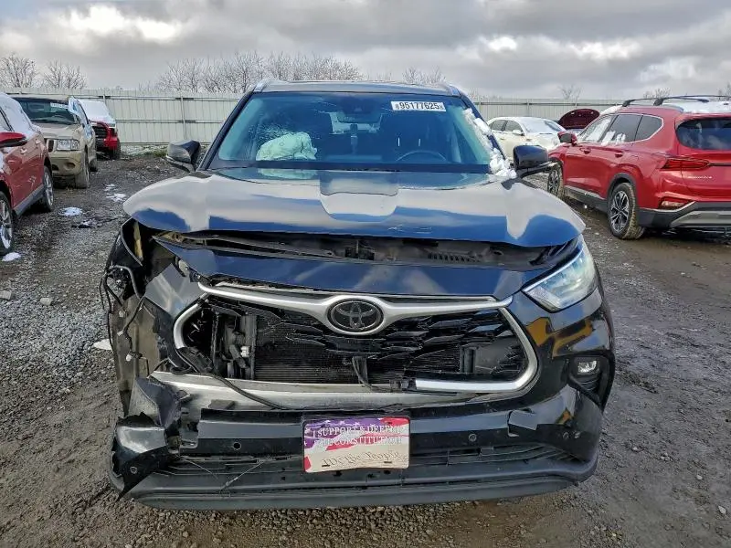 2020 TOYOTA HIGHLANDER XLE  