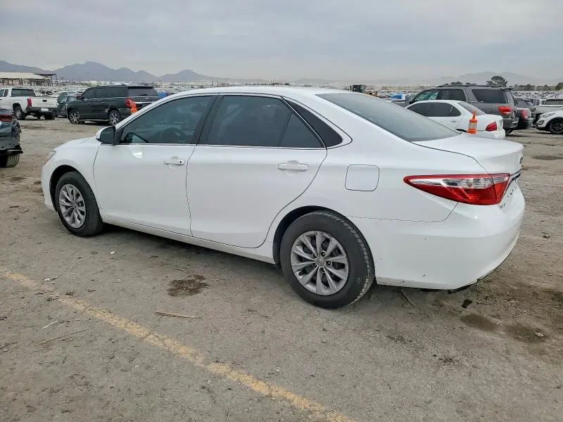 2016 TOYOTA CAMRY LE  