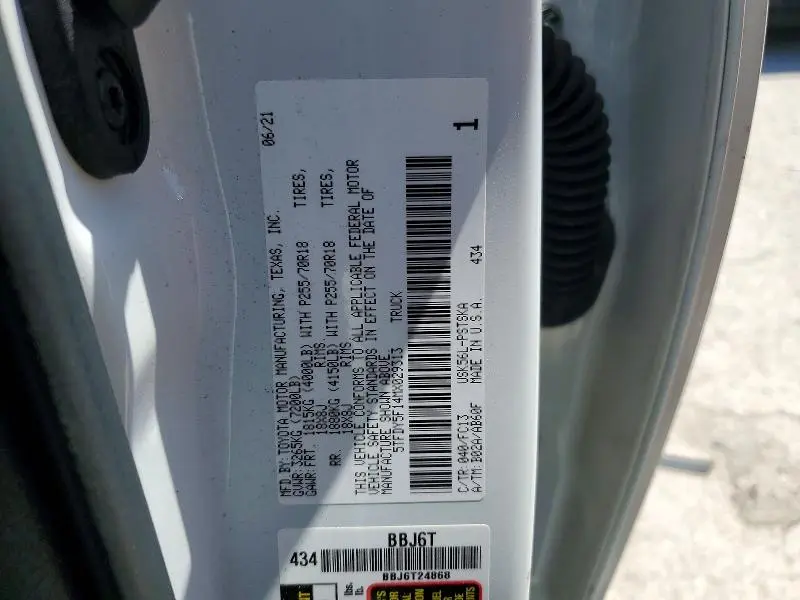 2021 TOYOTA TUNDRA SR5  