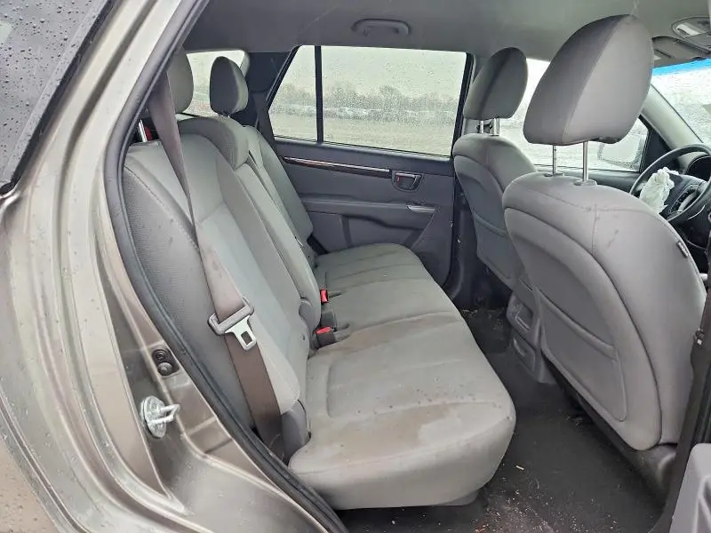 2011 HYUNDAI SANTA FE GLS  