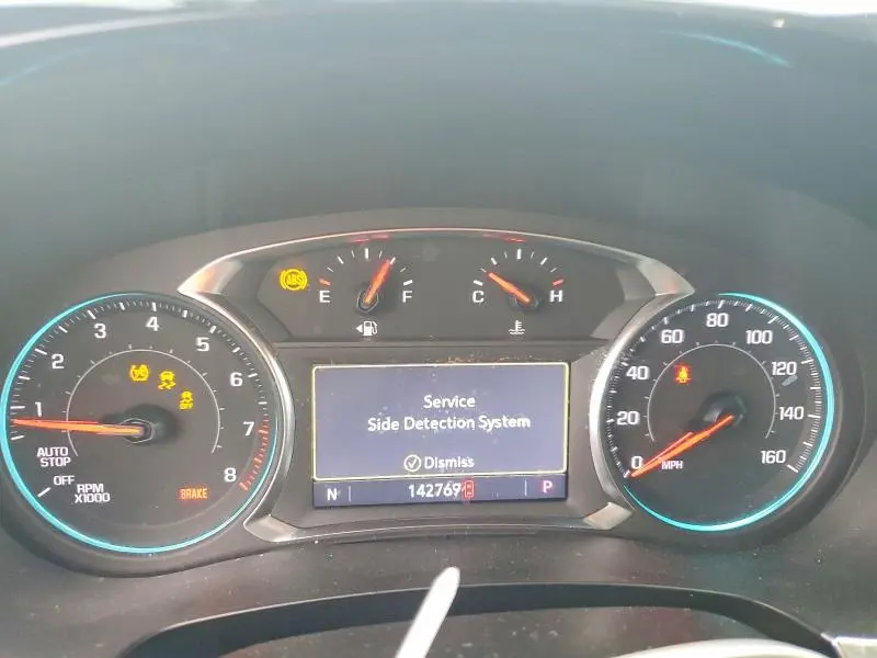 2023 CHEVROLET TRAVERSE LT  