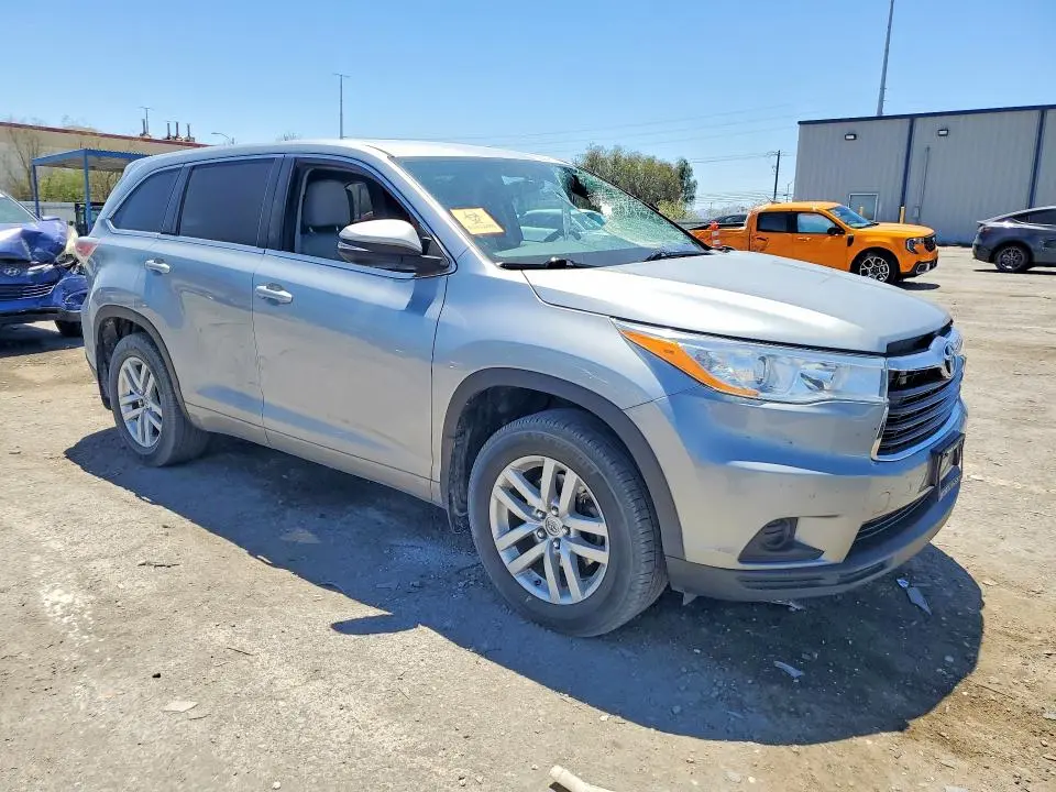 2014 TOYOTA HIGHLANDER LE  