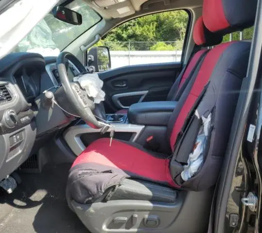 2019 NISSAN TITAN SV  